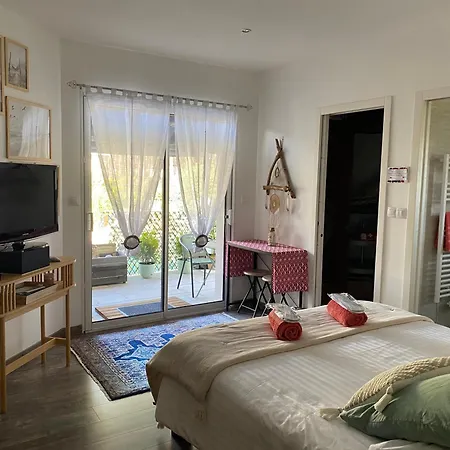Cosy Les Bains Homestay